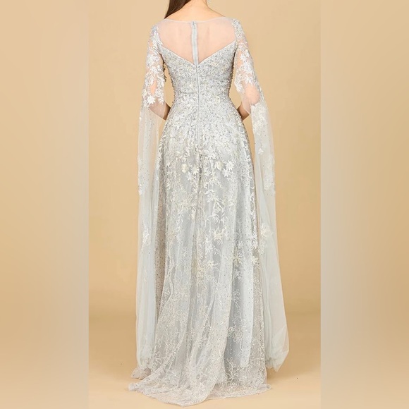 LARA light mauve Wedding Dress - Picture 1 of 2